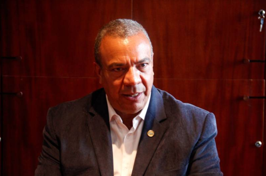 Presidente CIV Foto Felix Lara 2001